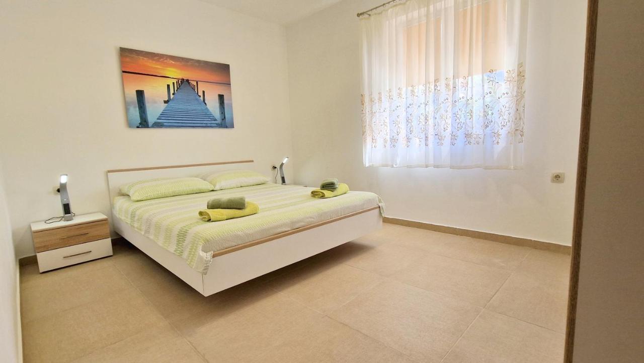 Apartment Katica Крк Экстерьер фото