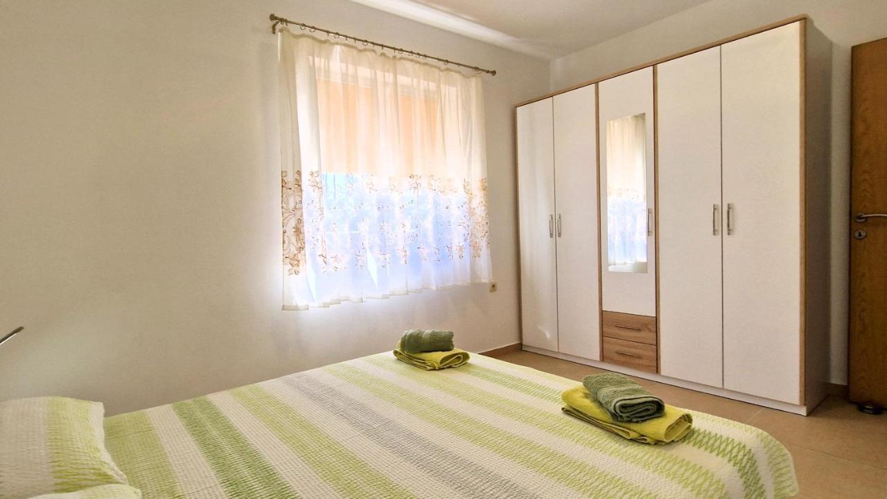 Apartment Katica Крк Экстерьер фото